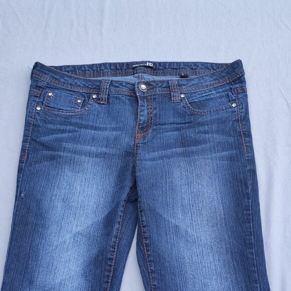 Seductions FD jeans women's junior size 9 indigo blue colour straight distressed - Picture 2 of 14